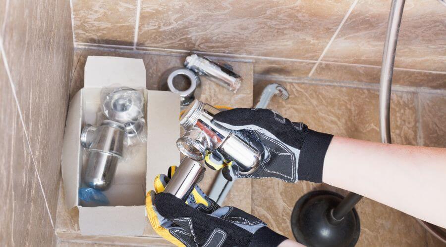 Professional gutter cleaning in Lathrop, MO